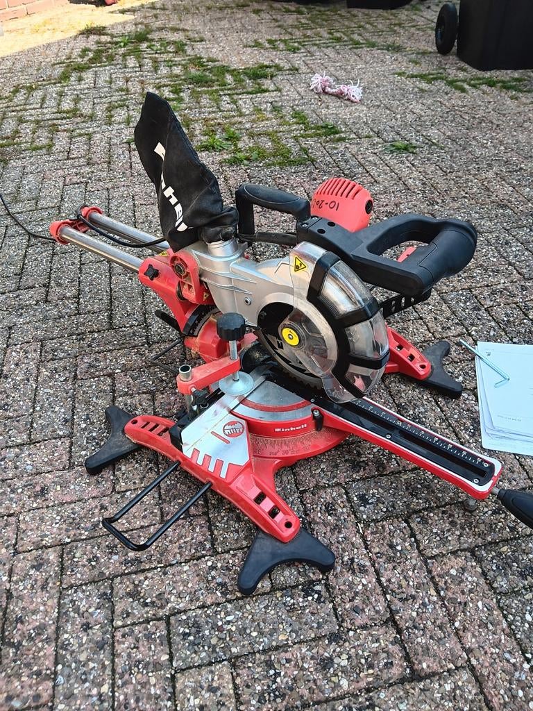 Einhell trek-afkort en verstekzaag. TC-SM 2131 Dual., Doe-het-zelf en Verbouw, Gereedschap | Zaagmachines, Einhell, Ophalen of Verzenden