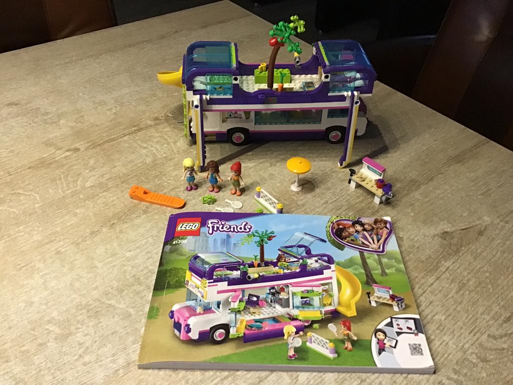 Lego friends Vriendschapsbus 41395, Kinderen en Baby's, Speelgoed | Duplo en Lego, Ophalen of Verzenden, Zo goed als nieuw