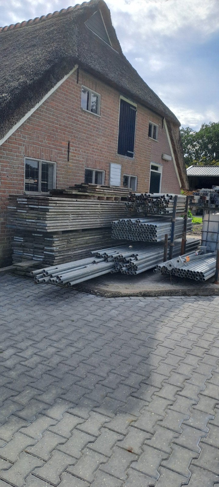 Complete bouwsteiger voor diverse projecten, Doe-het-zelf en Verbouw, Ophalen, Gebruikt, Gevelsteiger, 5 meter of hoger