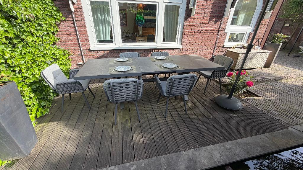 Garden table set with 6 arm chairs and umbrella, Tuin en Terras, Tuintafels, Zo goed als nieuw, Rechthoekig, Aluminium, Ophalen