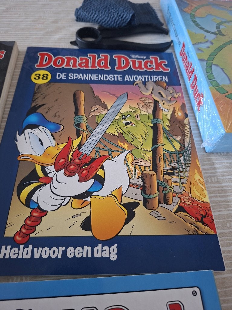 Donald duck, Meerdere stripboeken, Ophalen of Verzenden, Zo goed als nieuw, Donald Duck