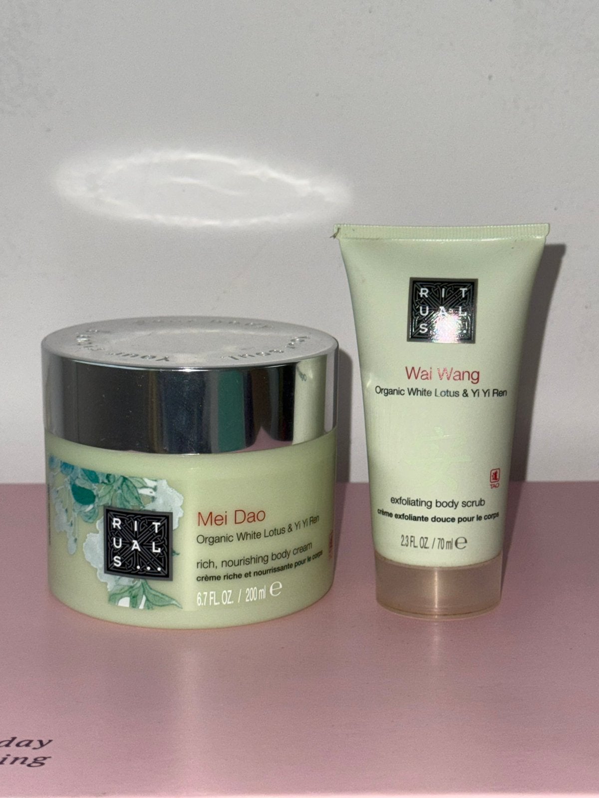 Rituals Wai lotus Wang Scrub & Mei Dao Bodycrème Set, Ophalen of Verzenden, Nieuw, Bodylotion, Crème of Olie