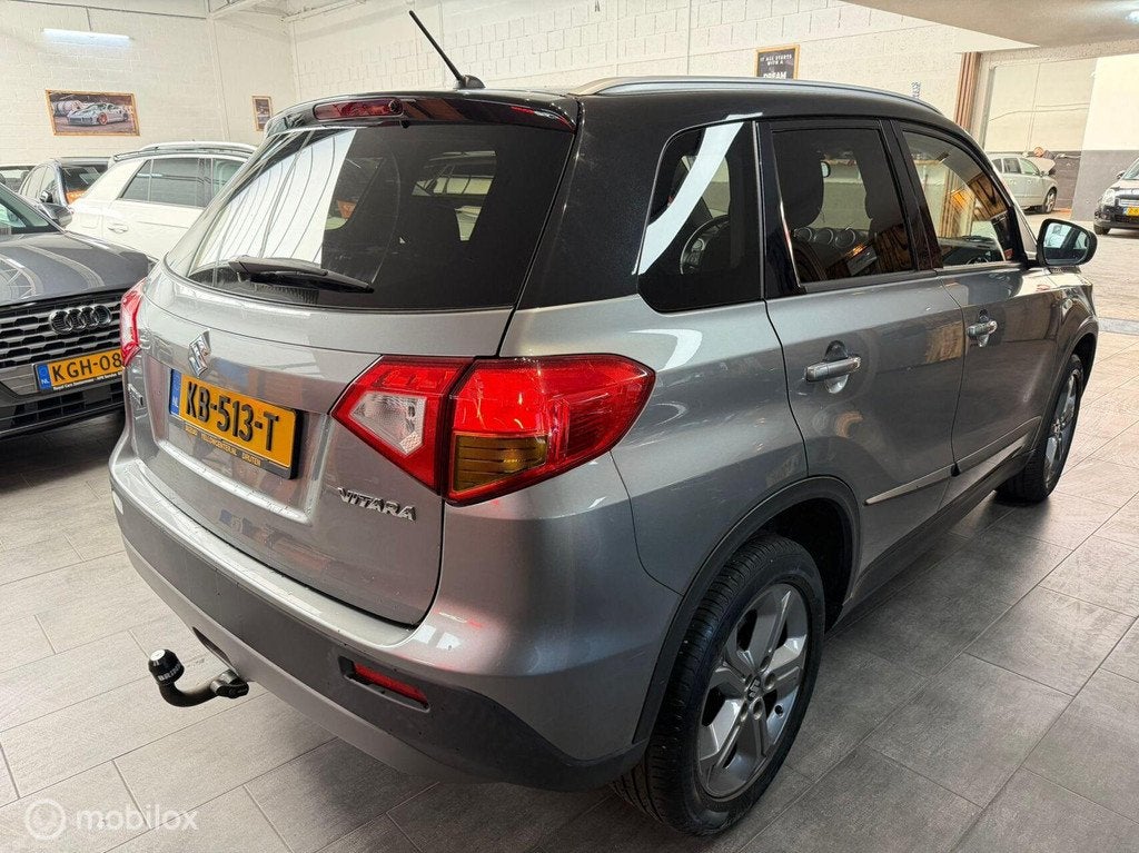 Suzuki Vitara 1.6 Exclusive/ Navigatie/ Camera / Nette staat, Voorwielaandrijving, Euro 6, 4 cilinders, 400 kg