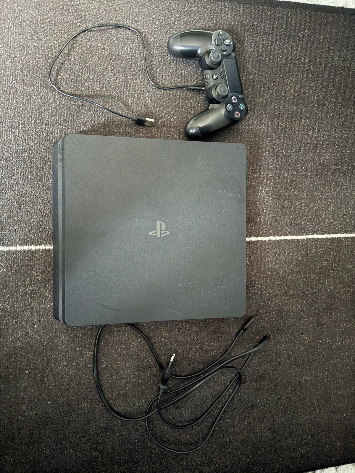 Foto 3 van PS4 origineel met 'blue light of death' en controller