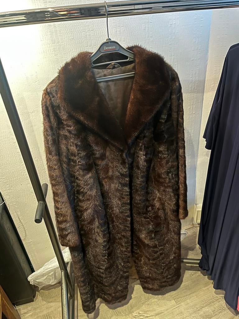 Vintage Emile Bertram Nerts Bontjas met Muts, Kleding | Dames, Ophalen of Verzenden, Gedragen, Maat 38/40 (M), Bruin