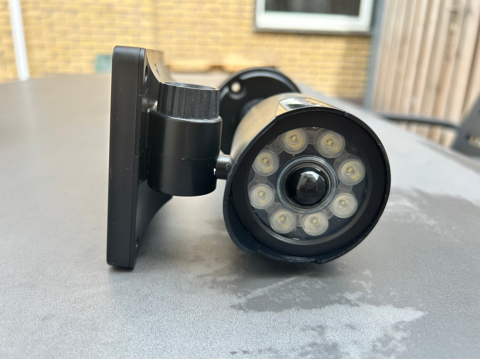 Dummy Camera met LED Bewegingssensor- Zonne- enegie., Audio, Tv en Foto, Videobewaking, Ophalen of Verzenden, Zo goed als nieuw