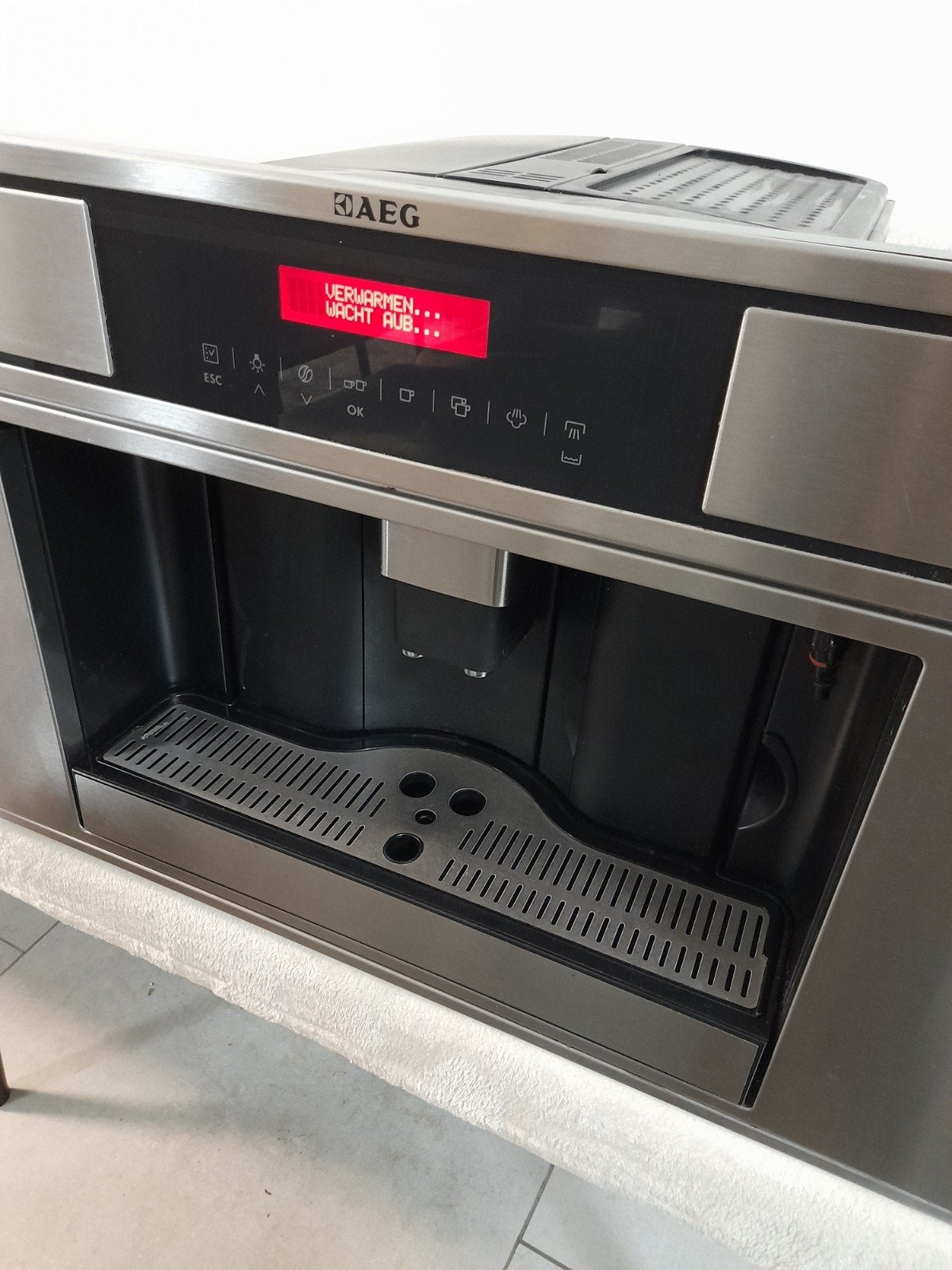 AEG Inbouw Koffiemachine - Volautomatisch Espresso Apparaat, Ophalen, Gebruikt, Espresso apparaat, 10 kopjes of meer