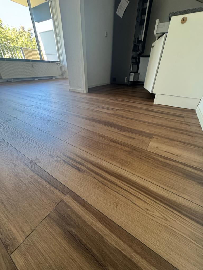 PVC klikvloer 45 m² | Zo goed als nieuw | Ophalen maandag, Ophalen, Zo goed als nieuw, 10 m² of meer, 10 tot 30 cm