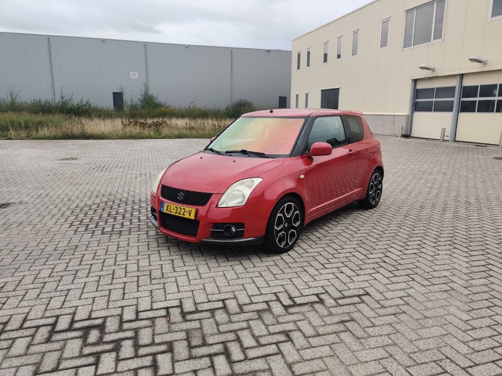 Suzuki Swift 1.6 3D Sport 2007 Rood, Voorwielaandrijving, 1005 kg, 125 pk, 40 €/maand