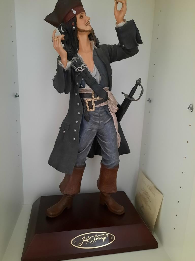 Walt Disney collectibles Jack Sparrow 56 cm, Ophalen, Zo goed als nieuw