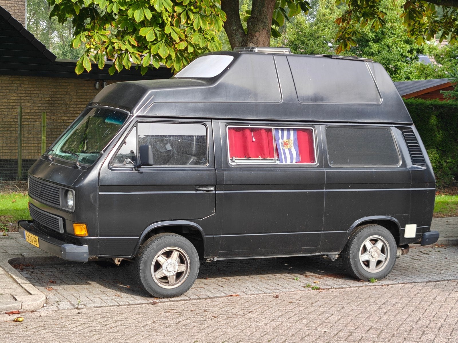 Volkswagen T3 camper 1.6D belastingvrij '85, Caravans en Kamperen, Campers, Buscamper of Camperbus, 7 tot 12 maanden geleden, Particulier