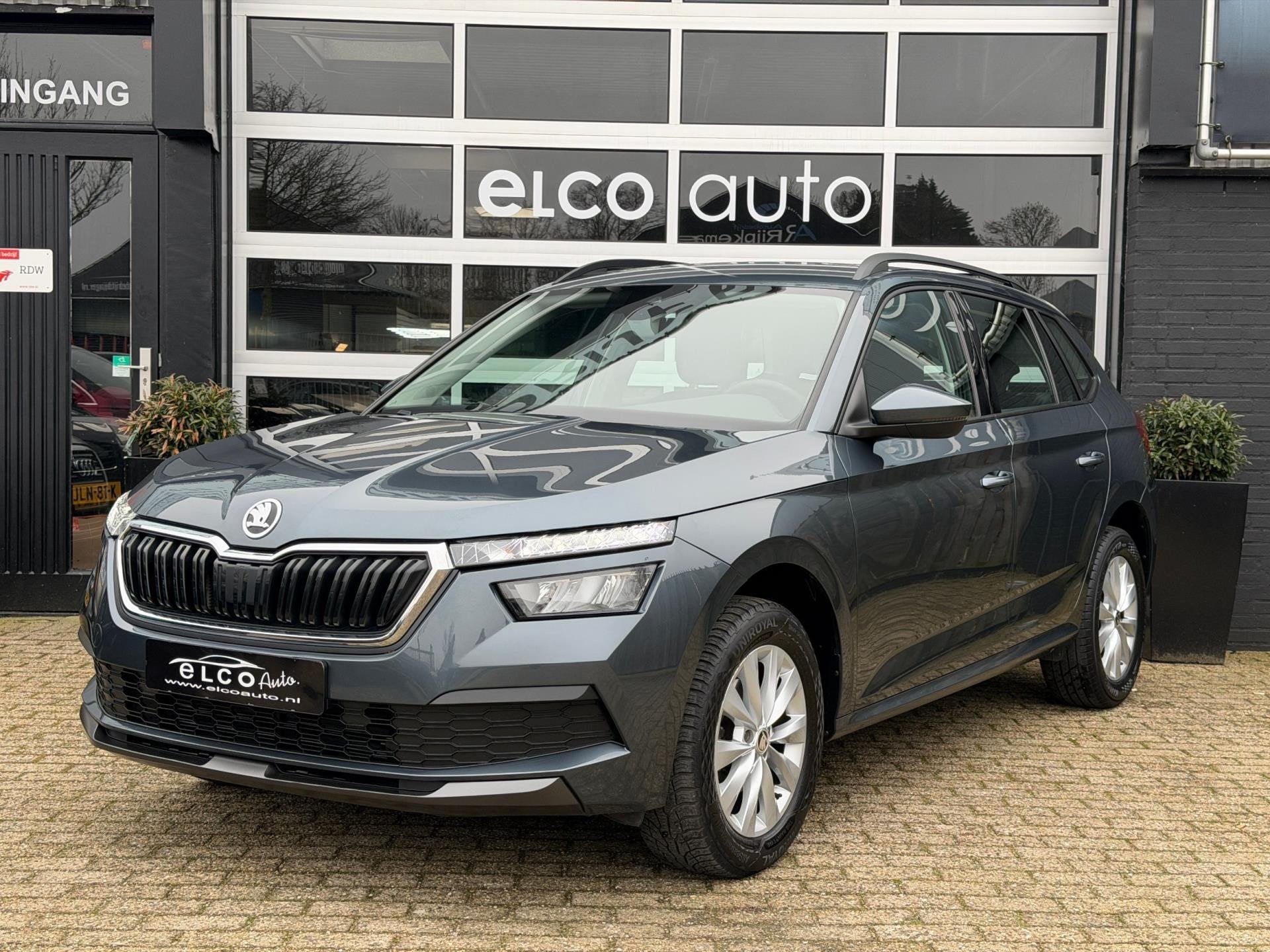 Skoda KAMIQ 1.0 TSI Style /Carplay / Facelift / 1ste eigenaa, Auto's, Dealer onderhouden, Stof, Gebruikt, Lichtsensor
