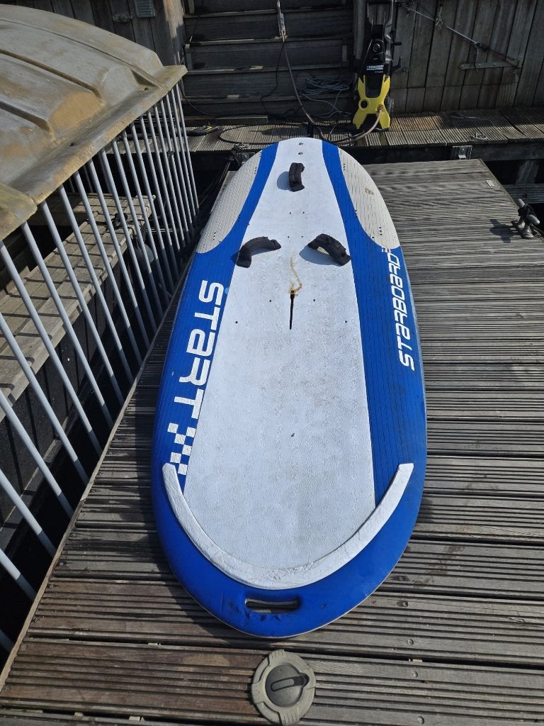 Starboard surfplank te koop, Watersport en Boten, Windsurfen, 250 tot 300 cm, Gebruikt, Ophalen of Verzenden, Starboard