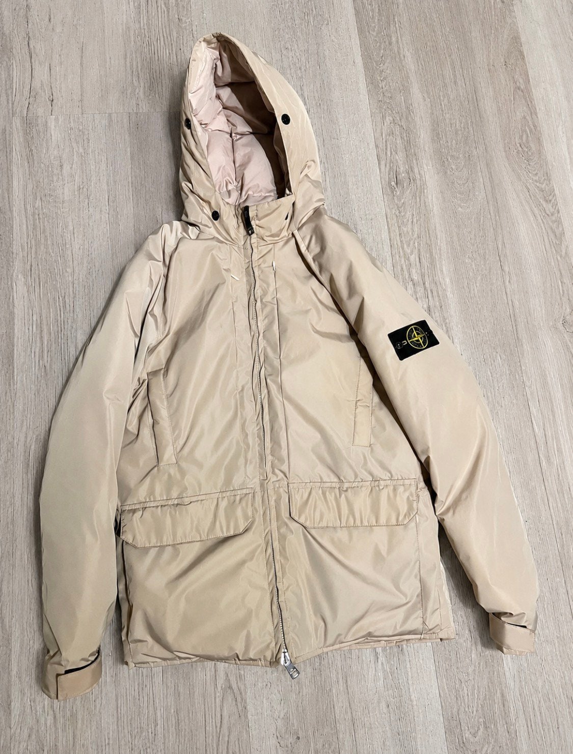 Stone island jas, Ophalen of Verzenden, Zo goed als nieuw, Maat 48/50 (M), Beige