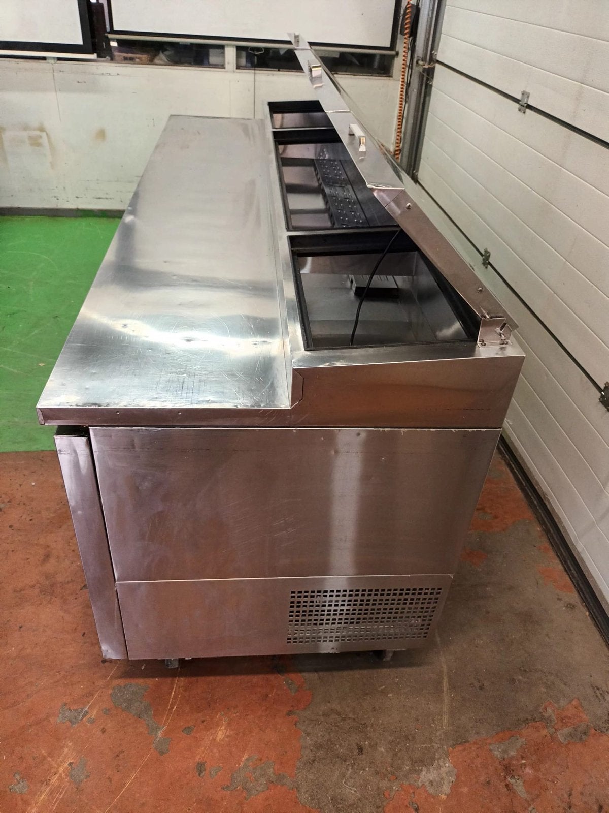 RVS Koelwerkbank met Saladette pizza makeline horeca wielen, Ophalen, Gebruikt, Koelen en Vriezen