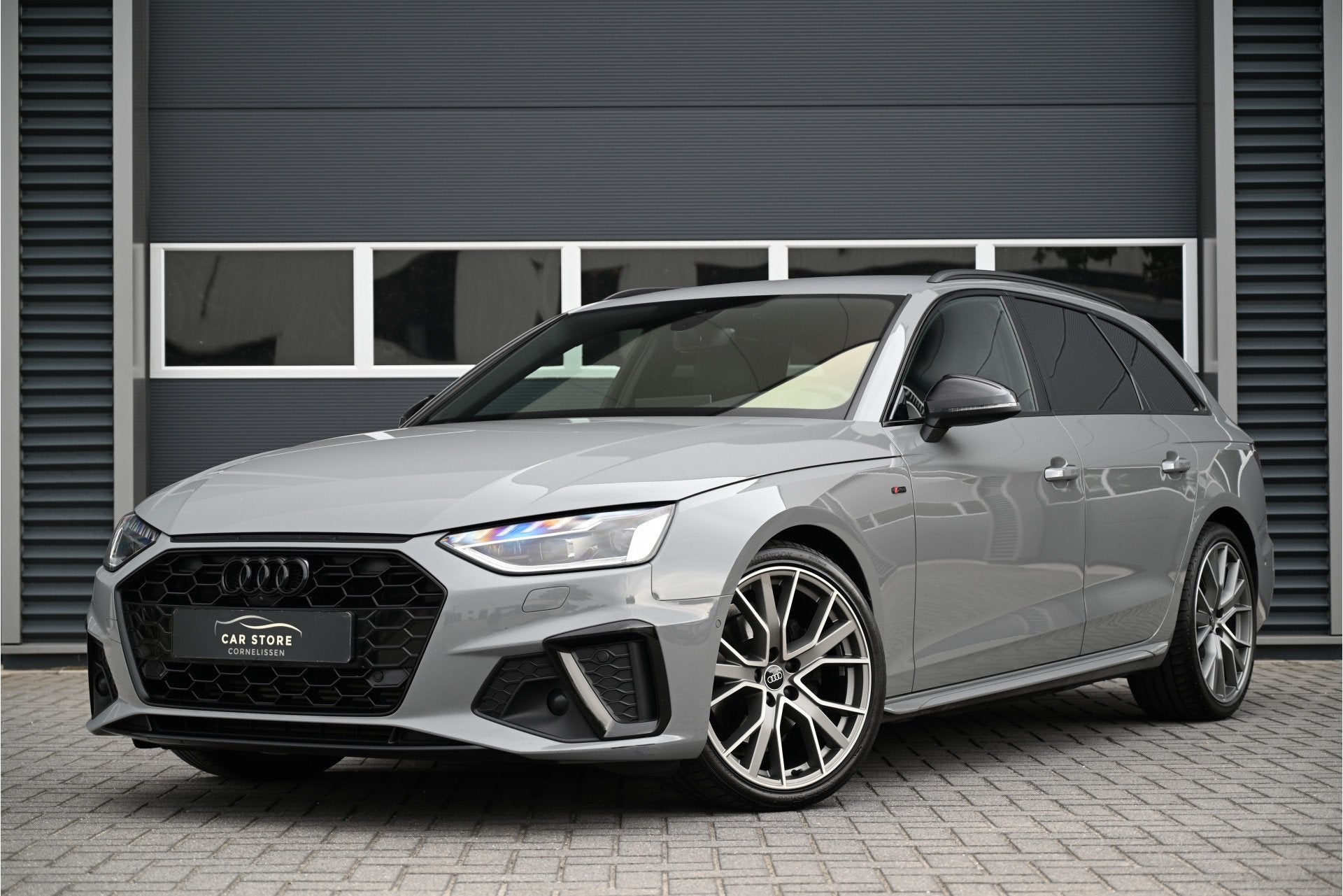 Audi A4 Avant 35 TFSI / 3 X S-LINE / LED MATRIX / B&O / LEDE, Automatische klimaatregeling, Gebruikt, Euro 6, 4 cilinders