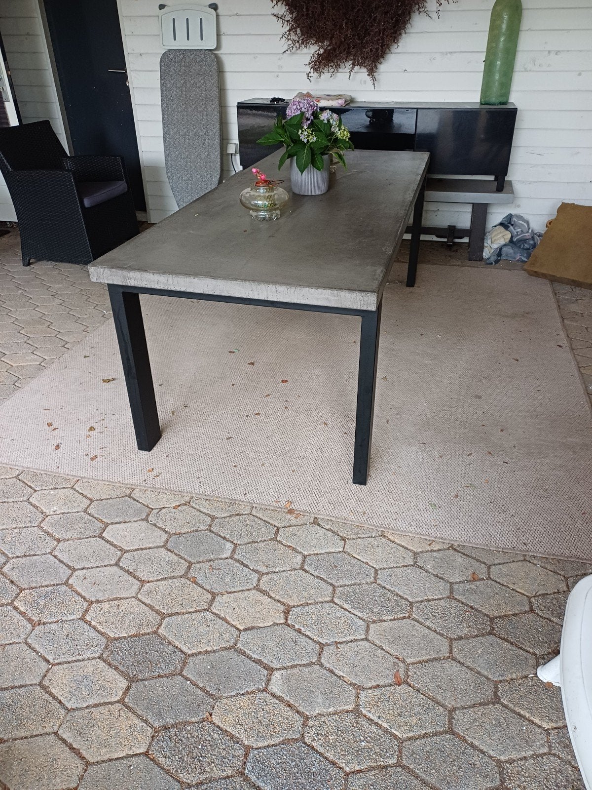 tafel met betonblad, Ophalen of Verzenden, Gebruikt, Rechthoekig, Hout