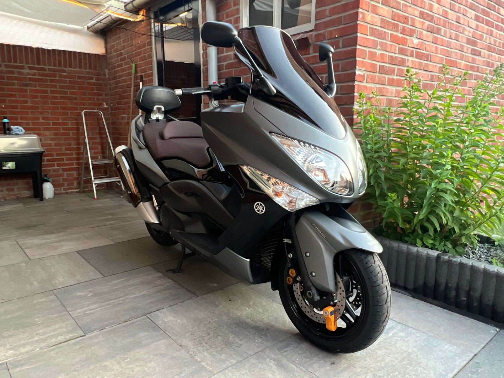 Yamaha T Max 500 ABS 2009 – slechts 15.946 km (Facturen), Occasion, 499 cc, Particulier, Minimaal motorrijbewijs A2