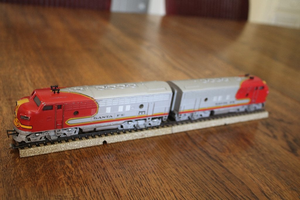 Marklin 3060-4060 Santa Fe van de Amerikaanse spoorwegen., Hobby en Vrije tijd, Modeltreinen | H0, Wisselstroom, Gebruikt, Locomotief