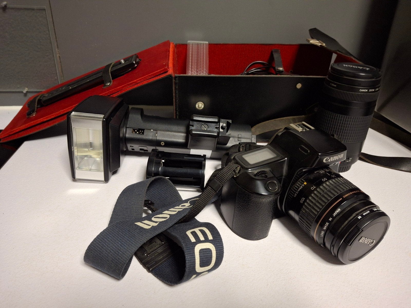 Canon Spiegelreflex Fotocamera met extra lens en flitser, Ophalen of Verzenden, Gebruikt, Spiegelreflex, Canon