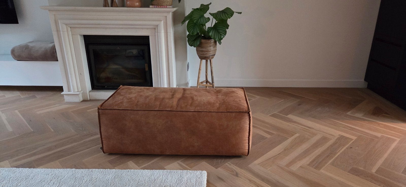 WOOOD Rodeo poef / hocker - cognac - ecoleer - 120x60x43cm, Ophalen, 100 tot 125 cm, Leer, Zo goed als nieuw