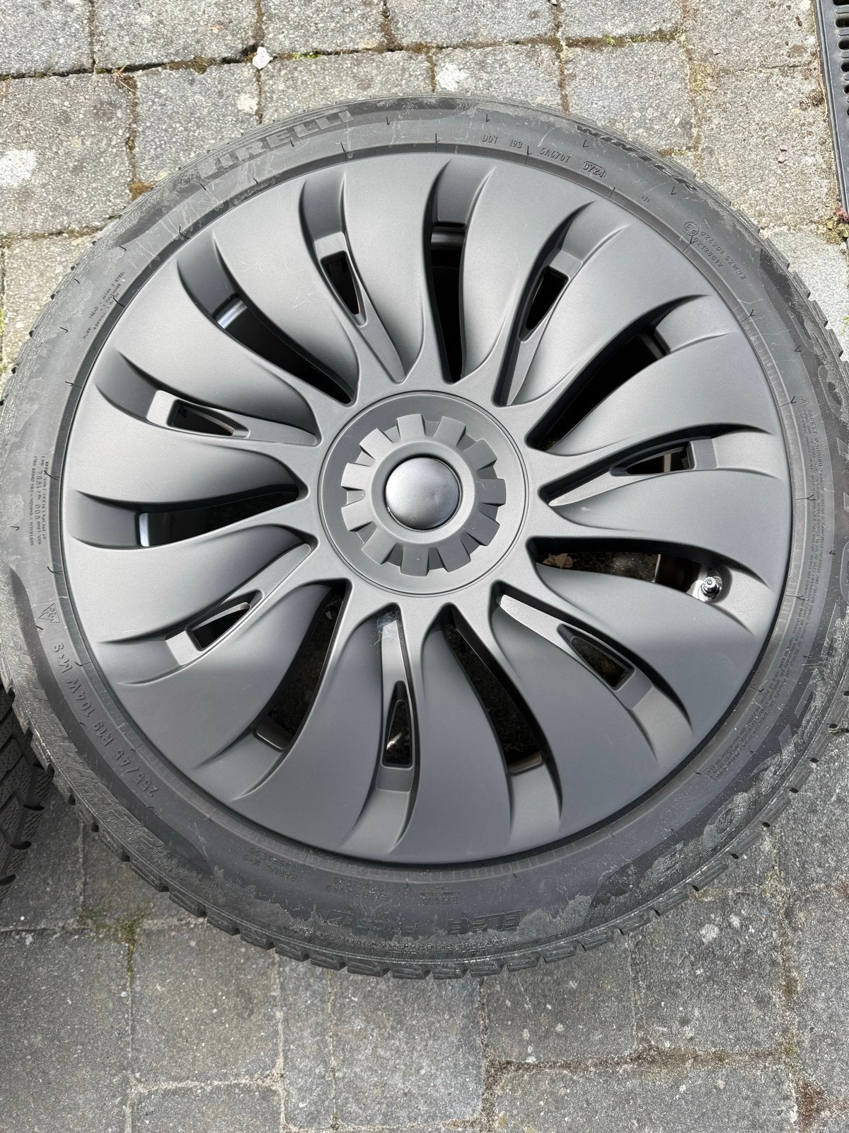 Pirelli Sottozero 3 Winterbanden Velgen 255/45 R19 Tesla Y, Auto-onderdelen, Banden en Velgen, Banden en Velgen, Winterbanden