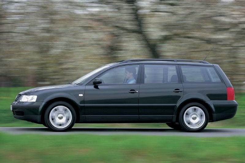Voor export: Volkswagen Passat 1.9 TDI Variant 2000, Auto's, Voorwielaandrijving, 4 cilinders, Zwart, Origineel Nederlands