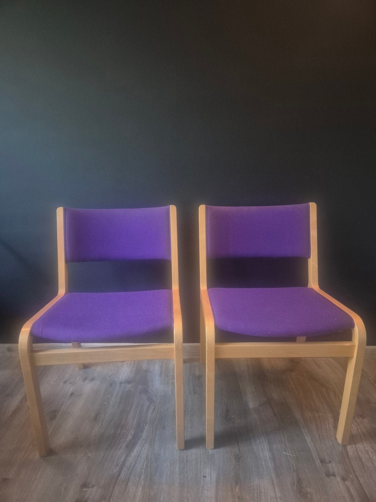 2 Olesen stoelen, Huis en Inrichting, Ophalen, Zo goed als nieuw, Overige kleuren