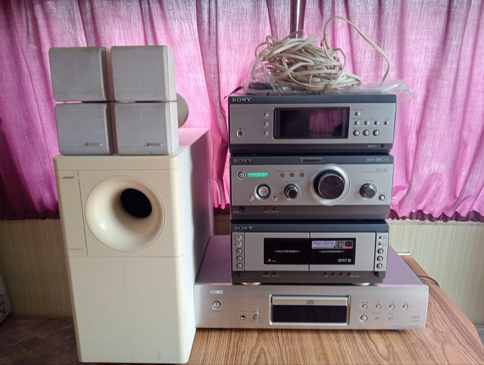 Complete vintage Hi-Fi set – Sony, Bose & Denon, Gebruikt, Losse componenten, Ophalen of Verzenden, Tuner of Radio