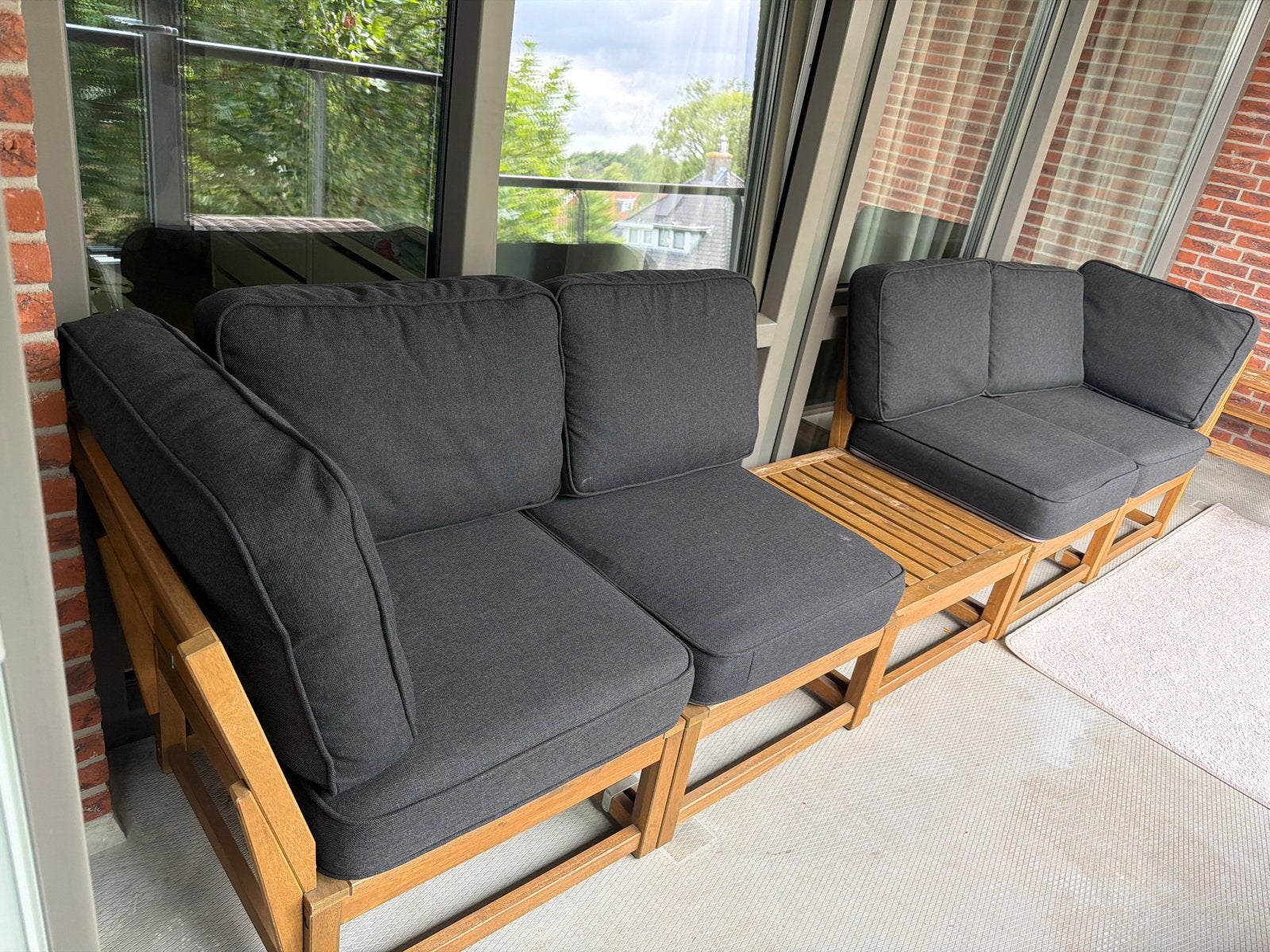 Ikea Houten loungeset met donkergrijze kussens, Ophalen, 4 zitplaatsen, Gebruikt, Loungeset