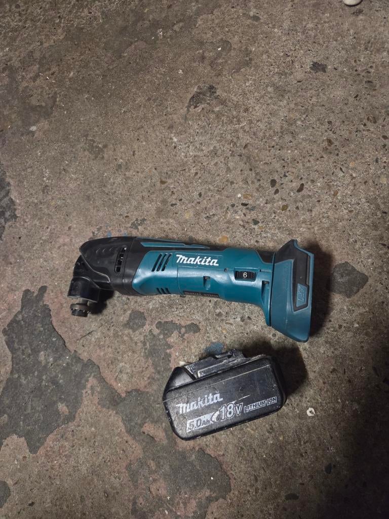 Makita multitool.BTM50, Ophalen of Verzenden, Zo goed als nieuw, Minder dan 700 watt, Overige typen