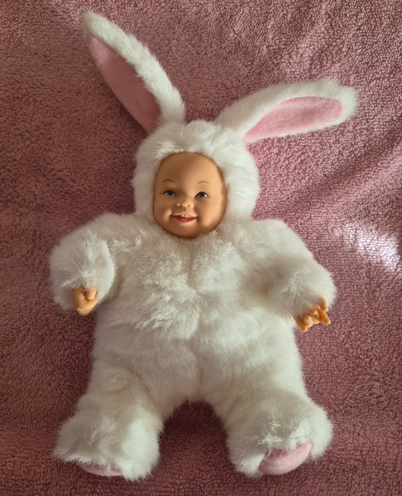 Anne Geddes baby pop konijn, Verzamelen, Poppen, Ophalen of Verzenden, Zo goed als nieuw, Pop