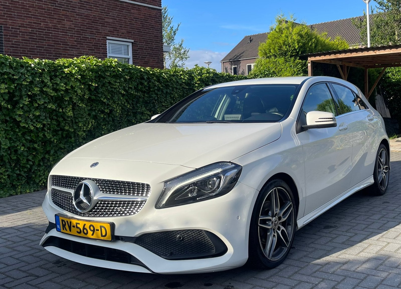 Mercedes-Benz A-Klasse180 Blue EFF Aut7,AIRCO,,NAP ,AMG, APK, Auto's, Mercedes-Benz, Bluetooth, 1295 kg, 4 cilinders, Alcantara