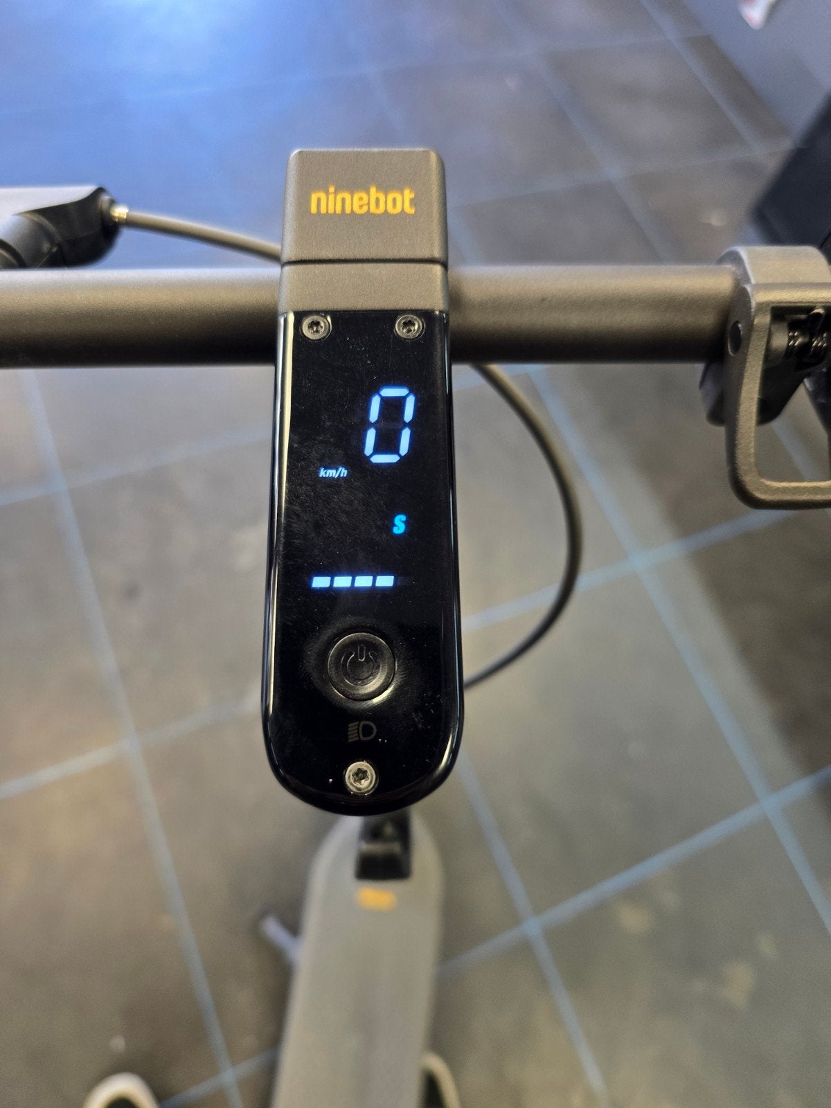 Elektrische step Ninebot 25km per uur, Ophalen, Elektrische step (E-scooter)
