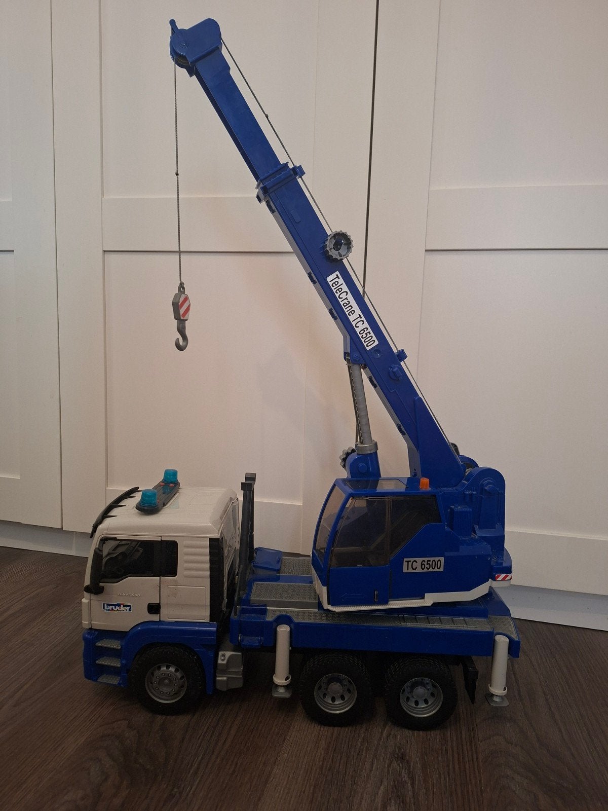 Grote Bruder Kraanwagen / vrachtwagen met hijskraan, Ophalen, Gebruikt