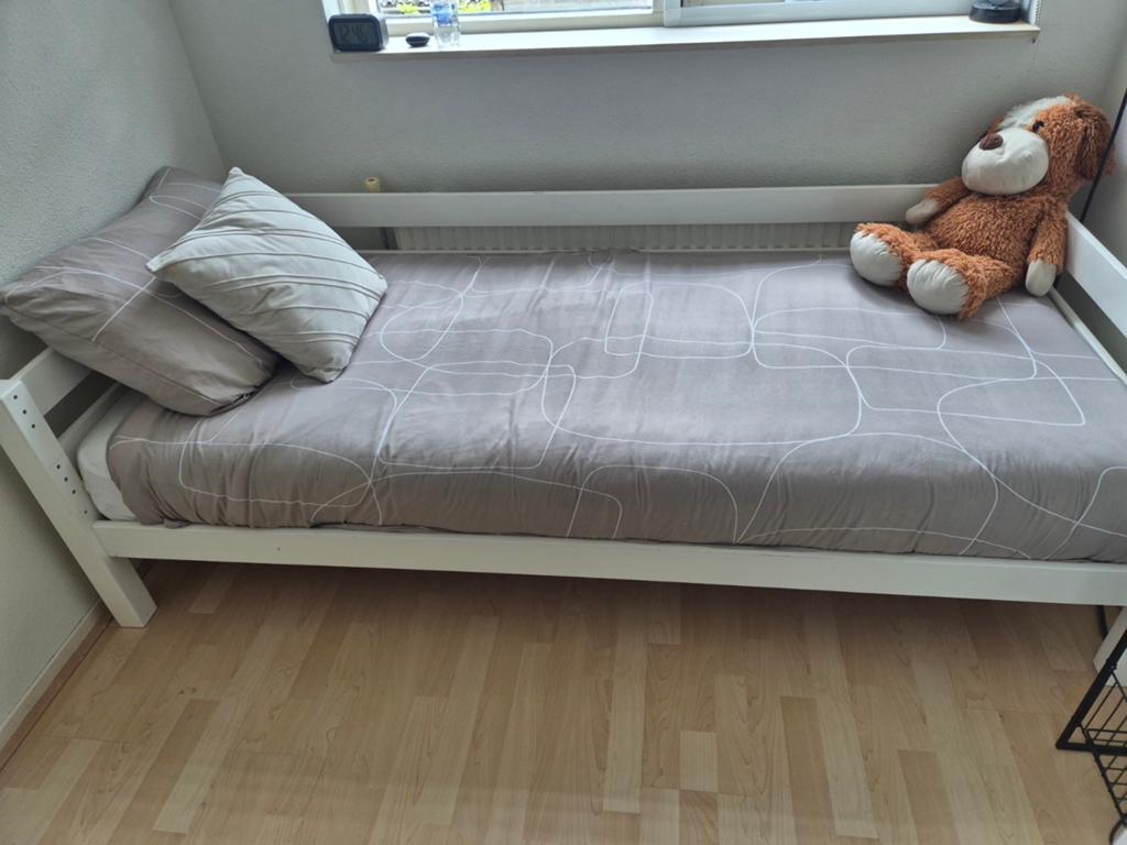 Bed, Huis en Inrichting, Banken | Sofa's en Chaises Longues, Eenpersoons, 75 tot 100 cm, Ophalen of Verzenden, Zo goed als nieuw