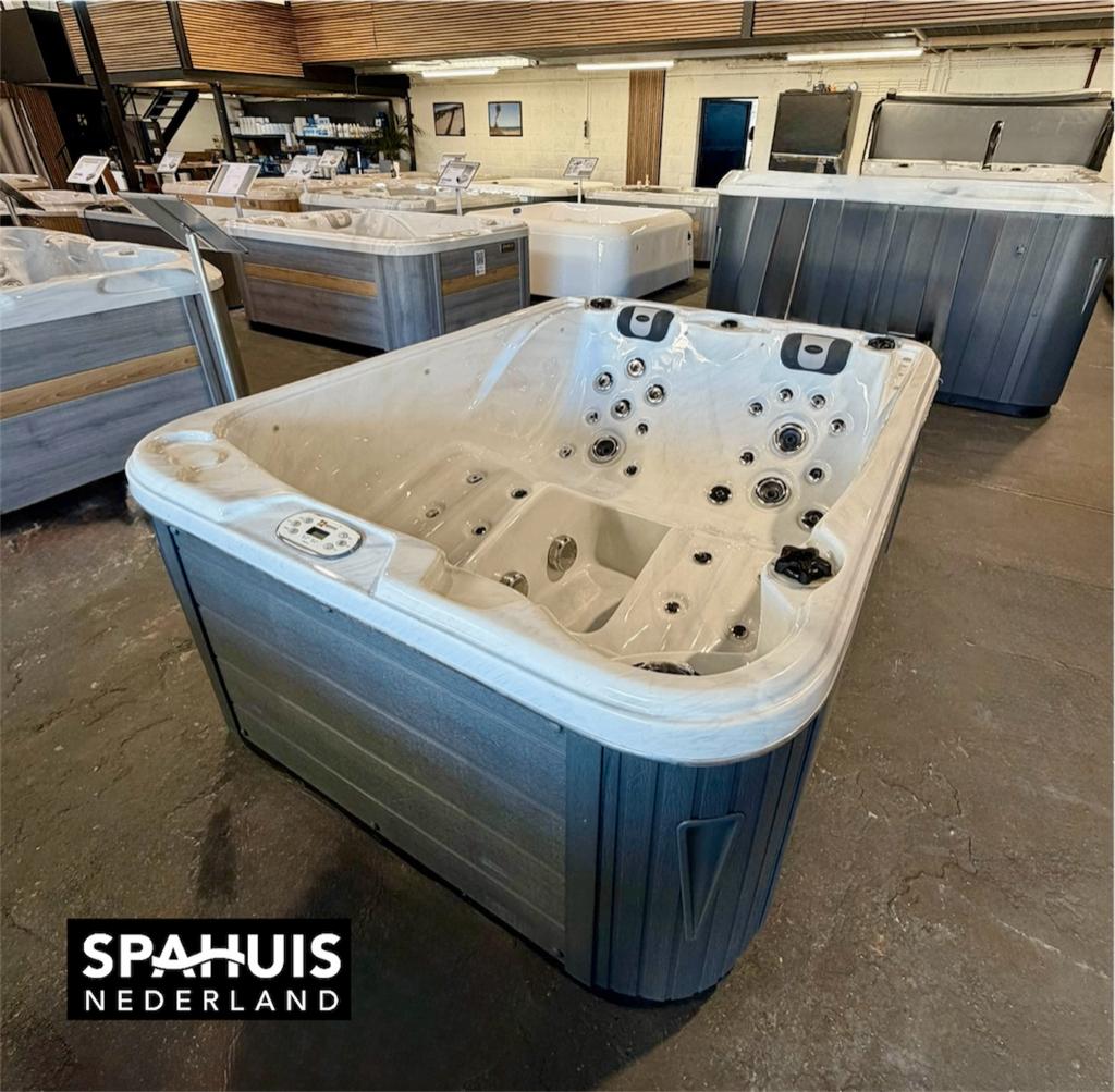 Jacuzzi Passion Oxford spa 3-persoons incl installatie, Verzenden, Zo goed als nieuw, Overige typen