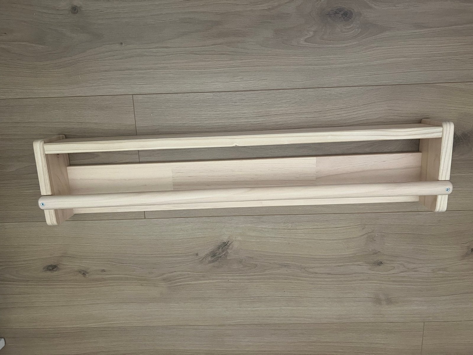 IKEA Flisat wandopberger / boekenrekje, Ophalen, Zo goed als nieuw