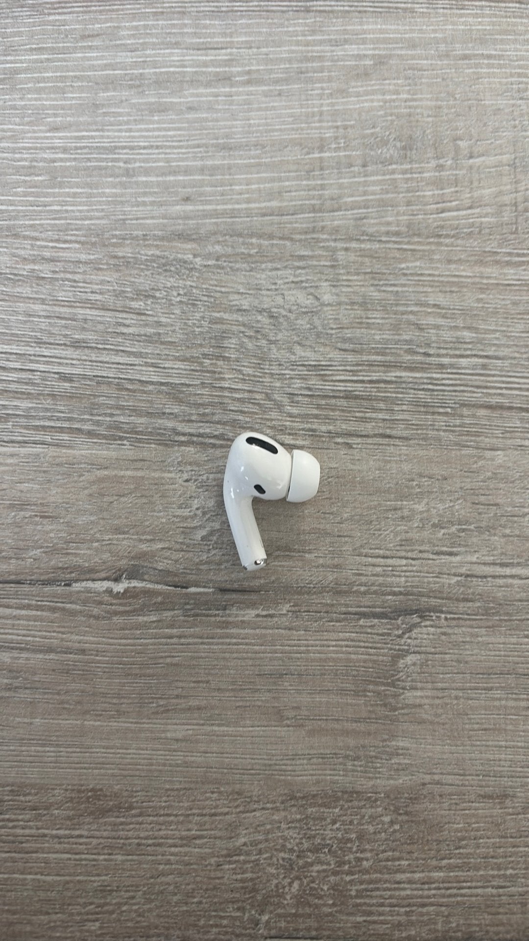 Een los LINKER oortje voor de AirPods Pro 1 Model: A2084