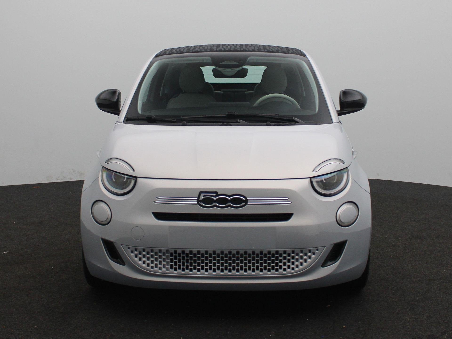 Fiat 500 C 1.0 Hybrid La Prima | JBL | 17" Velgen | Camera |, Auto's, Euro 6, Cabriolet, 4 stoelen, Bedrijf
