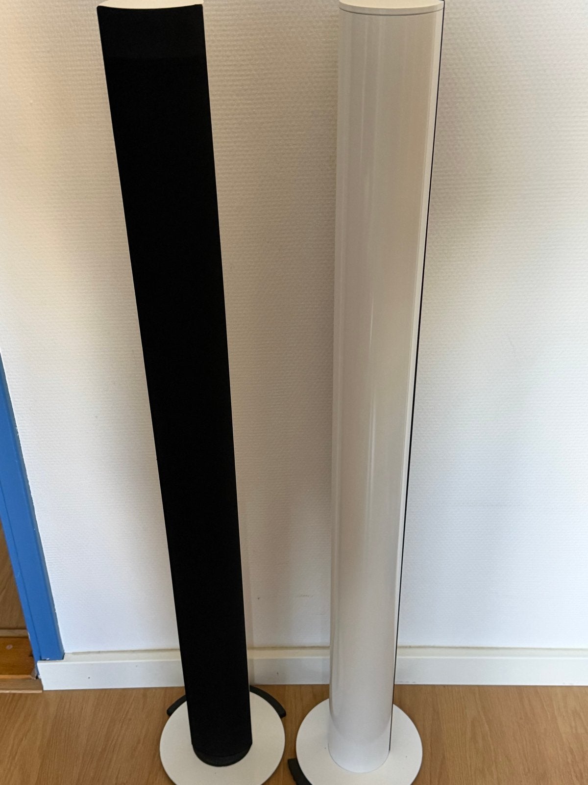 Bang & Olufsen BeoLab 6000 Speakerset - Wit en Zwart, Audio, Tv en Foto, Luidsprekers, Vloerstaande luidspreker, Gebruikt, Inclusief kabels