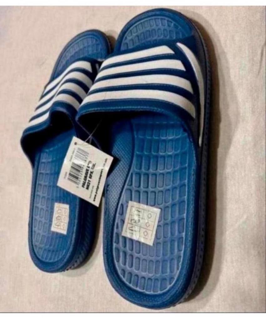 Slippers Maat 43 sandalen muiltjes badslippers teenslippers, Slippers, Blauw, Nieuw, Ophalen of Verzenden