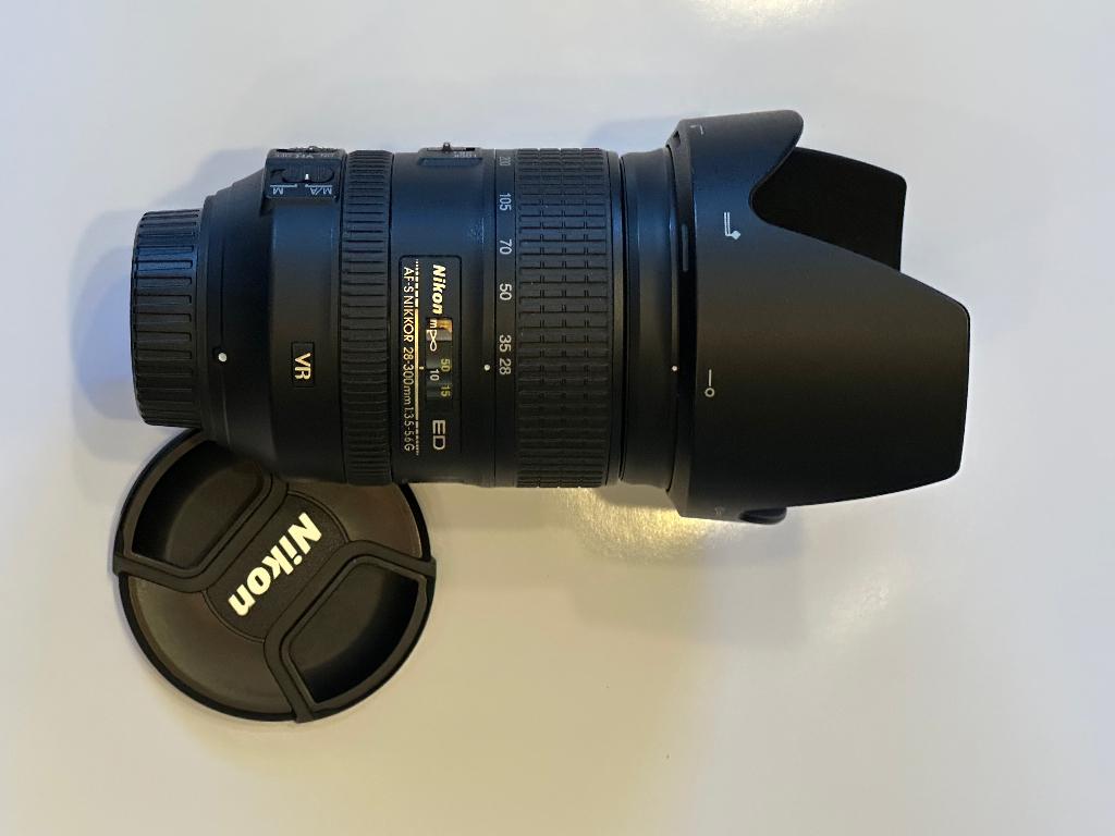 Nikon AF-S 28-300mm f/3.5-5.6G ED VR + HOYA HDX CPL, Ophalen of Verzenden, Zo goed als nieuw, Telelens, Zoom