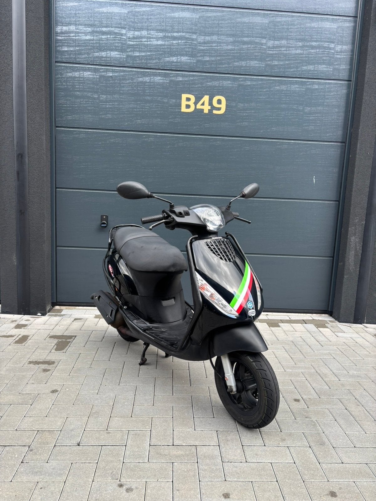 Piaggio Zip 2T 2015 – Complete onderhoudshistorie – Duits, Fietsen en Brommers, Scooters | Piaggio, Ophalen of Verzenden, Zo goed als nieuw