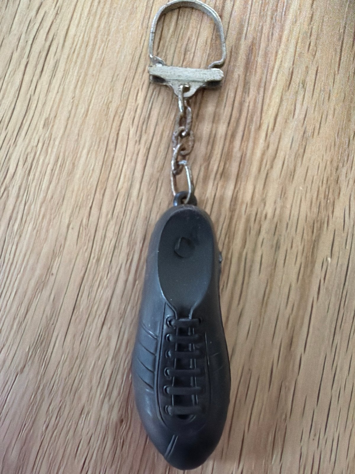 Vintage Adidas Voetbalschoen Sleutelhanger Jaren '60-'70, Verzamelen, Ophalen of Verzenden, Gebruikt, Sport