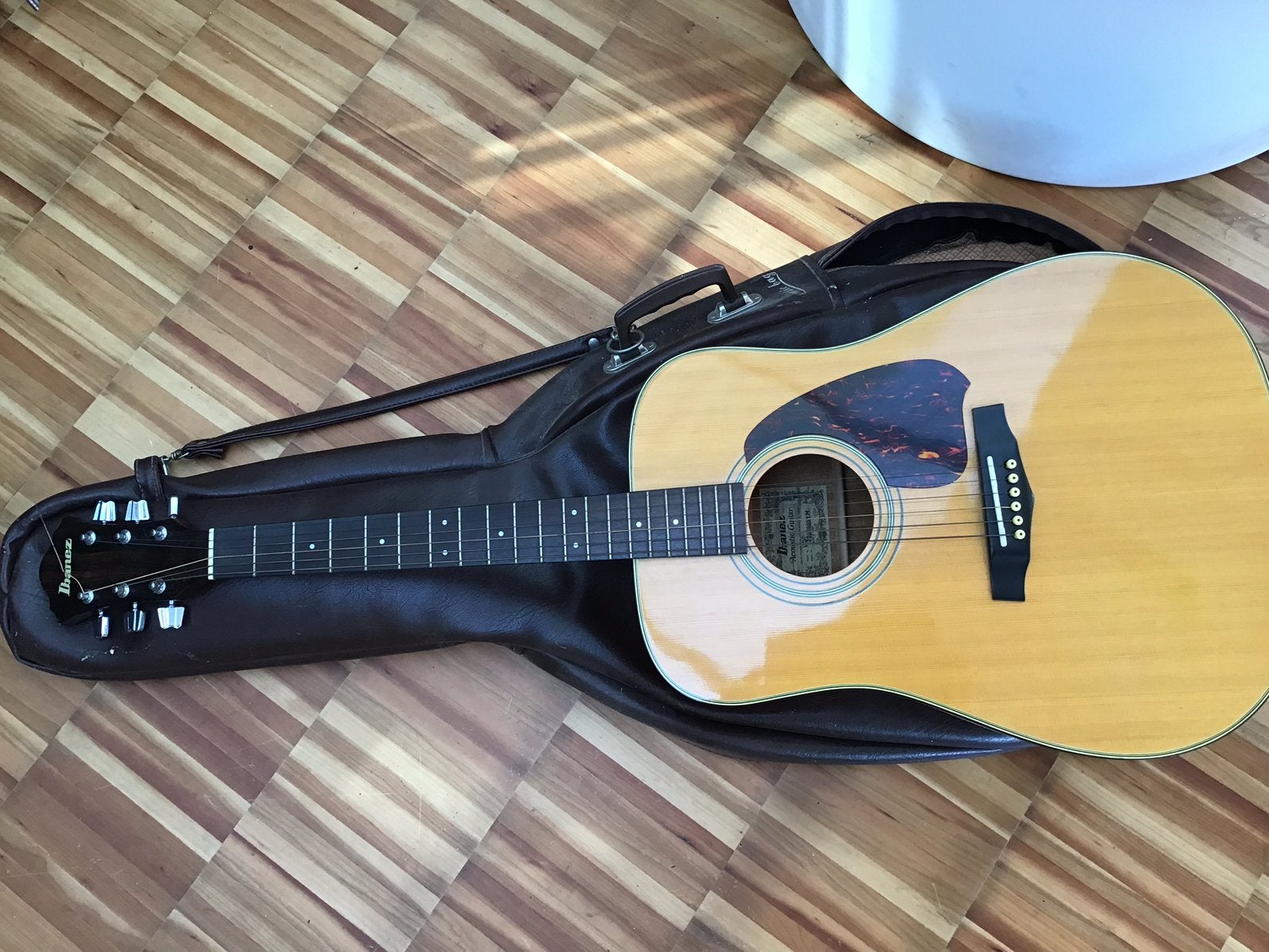 Ibanez akoestische gitaar met tas, Muziek en Instrumenten, Ophalen, Gebruikt, Klassieke of Spaanse gitaar, Met koffer