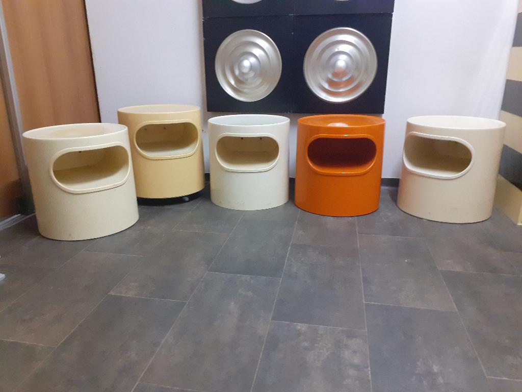 Giano Vano bijzettafel kunststof design Artemide jaren 60 70, Minder dan 45 cm, Gebruikt, Rond, ?