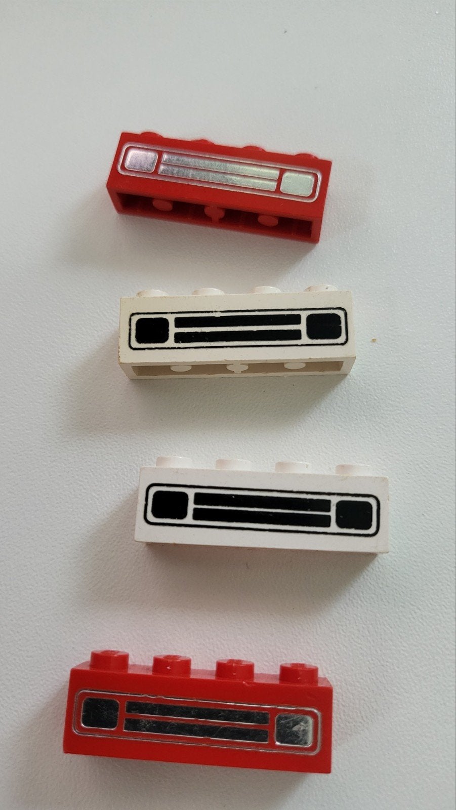 Lego 1x4 bedrukte stenen (rood en wit) grille , jaren 70, Ophalen of Verzenden, Gebruikt, Losse stenen, Lego