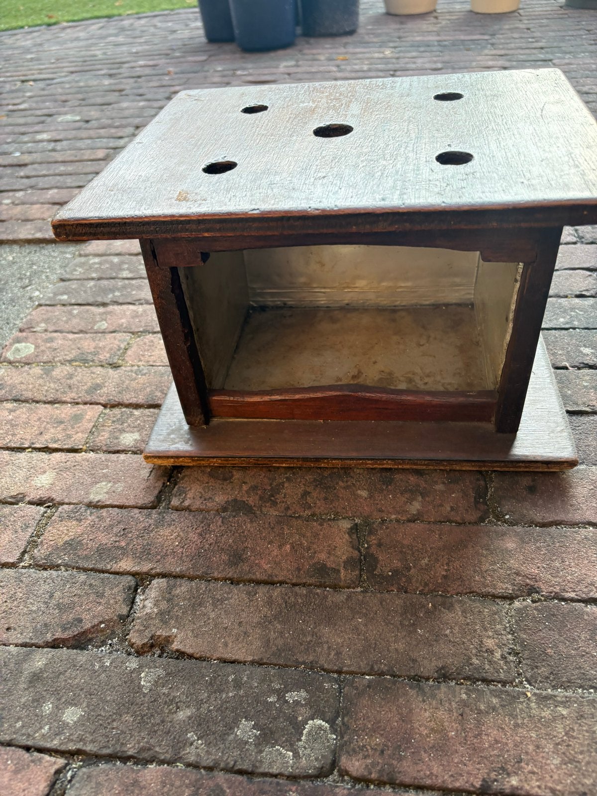 Vintage houten voetenstoof, Ophalen