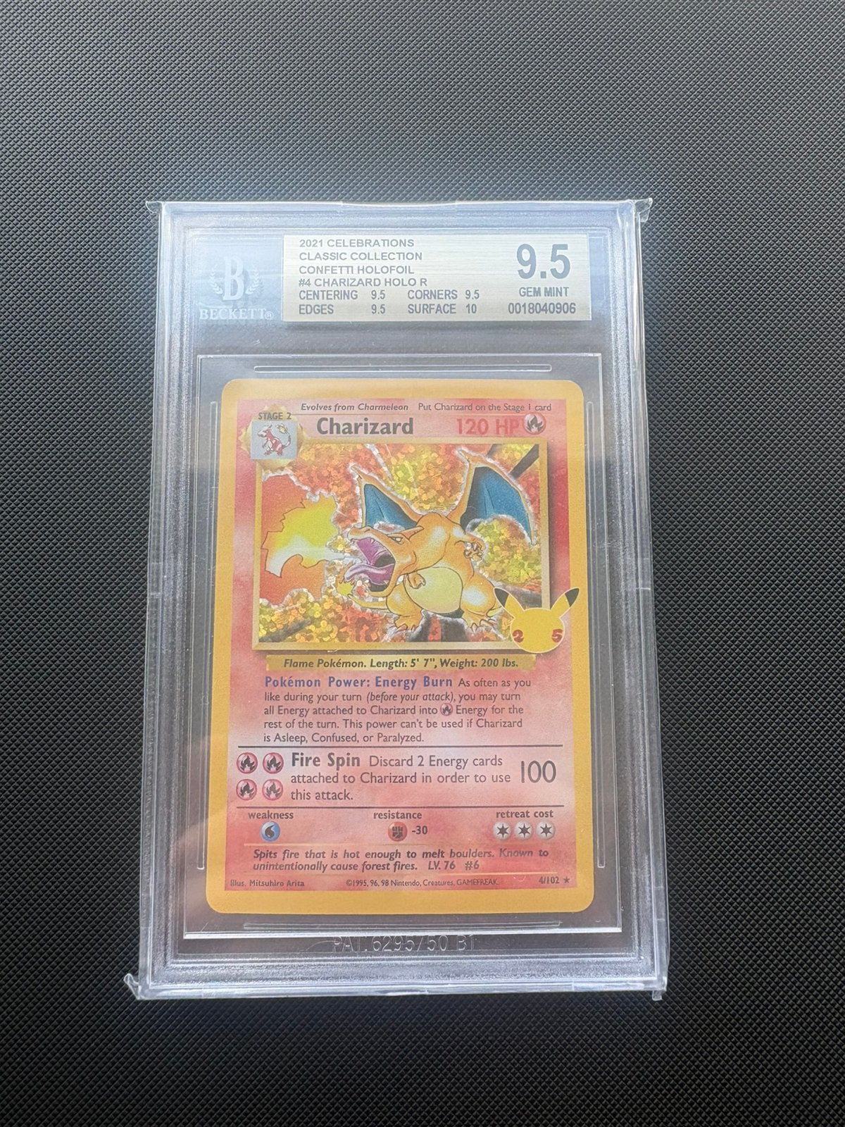 Charizard Holo Celebrations 25th CEL BGS 9,5, Ophalen of Verzenden, Nieuw, Losse kaart